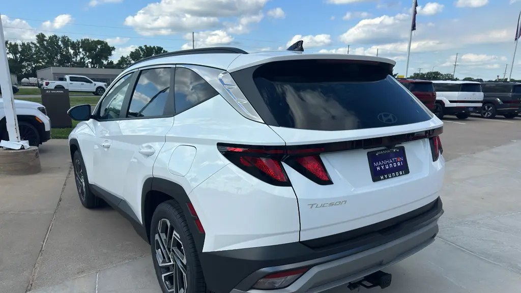 2026 Hyundai TUCSON SEL Plus