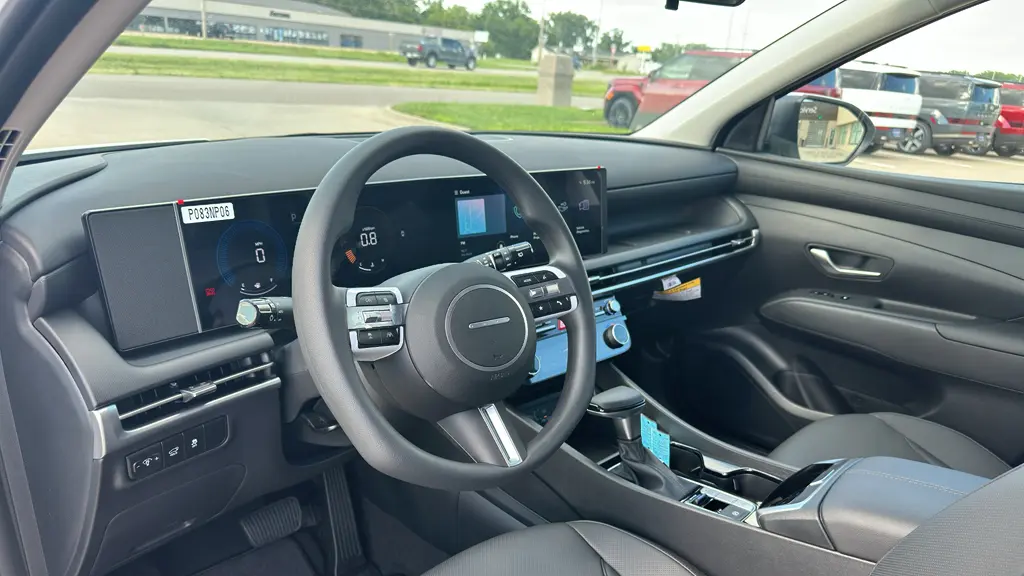 2026 Hyundai TUCSON SEL Plus