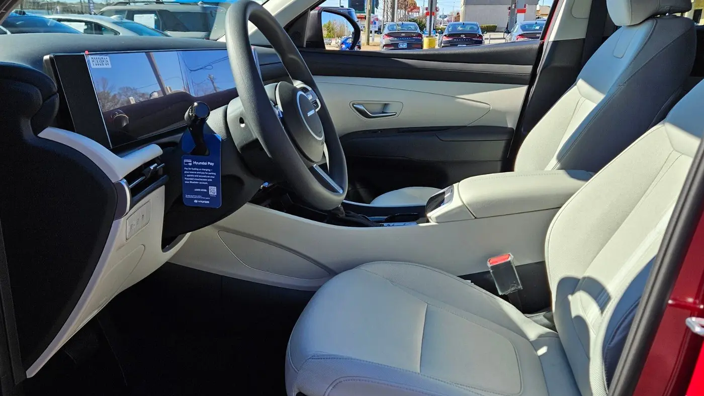 2026 Hyundai TUCSON SEL