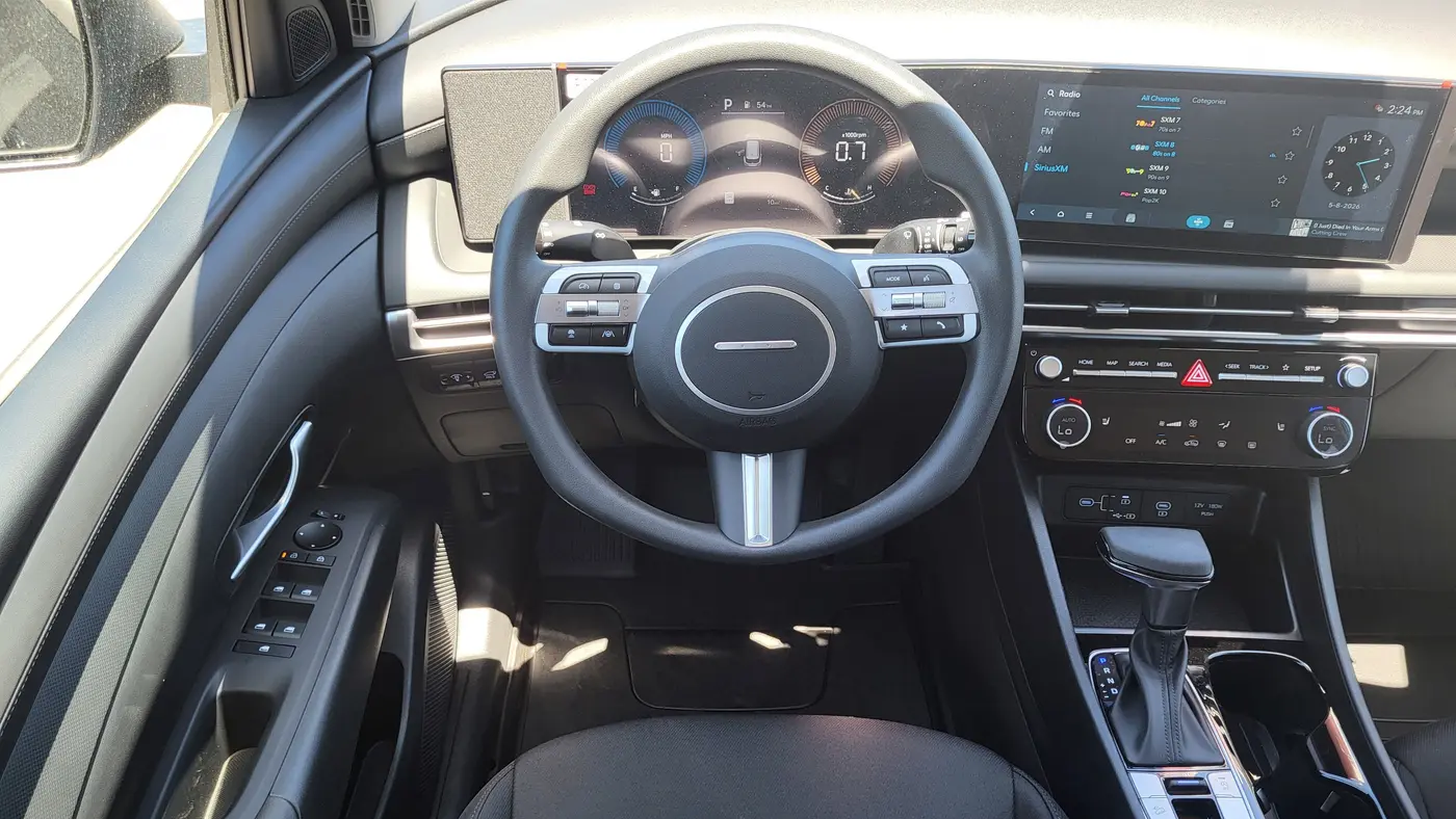 2026 Hyundai TUCSON SEL