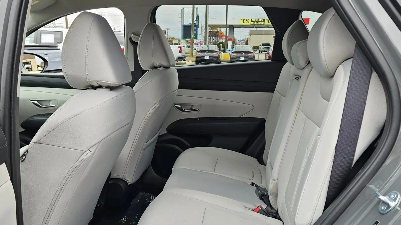 2026 Hyundai TUCSON SEL