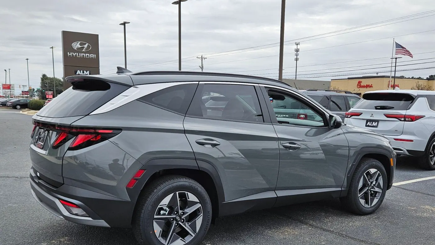 2026 Hyundai TUCSON SEL