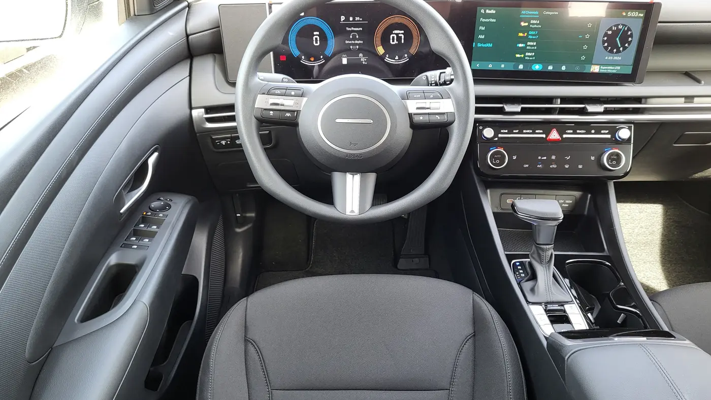 2026 Hyundai TUCSON SEL
