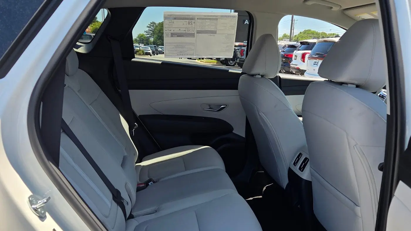 2026 Hyundai TUCSON SEL