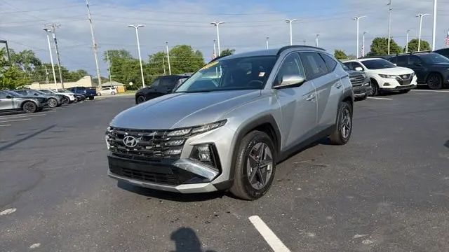 2025 Hyundai TUCSON SEL