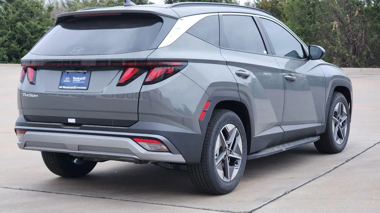 2026 Hyundai TUCSON SEL