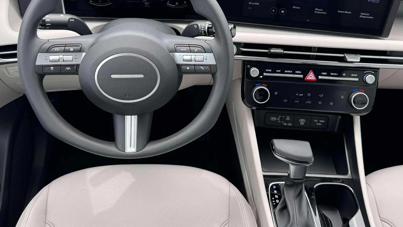 2026 Hyundai TUCSON SEL
