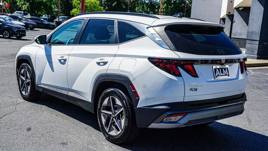 2026 Hyundai TUCSON SEL