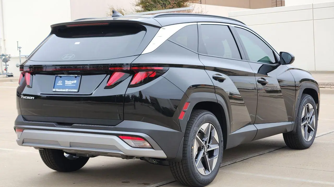 2026 Hyundai TUCSON SEL