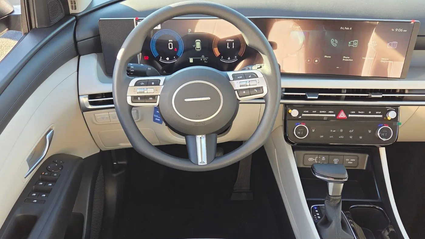 2026 Hyundai TUCSON SEL