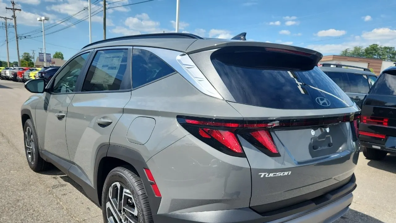 2026 Hyundai TUCSON SEL Plus