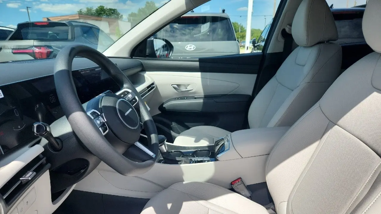 2026 Hyundai TUCSON SEL Plus