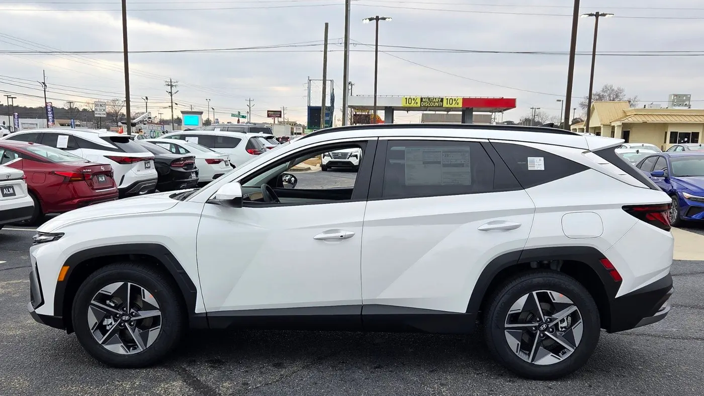 2026 Hyundai TUCSON SEL