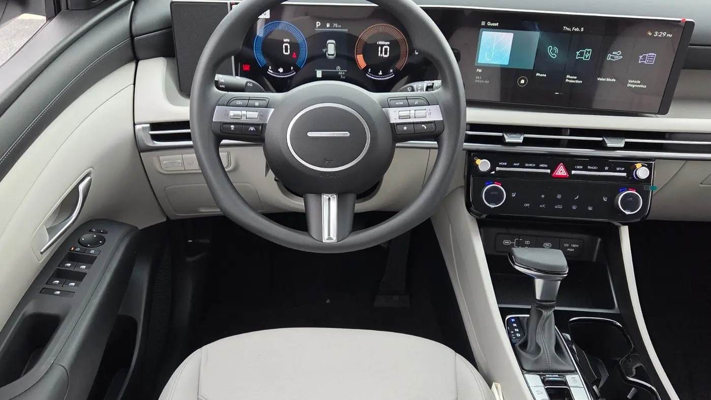 2026 Hyundai TUCSON SEL