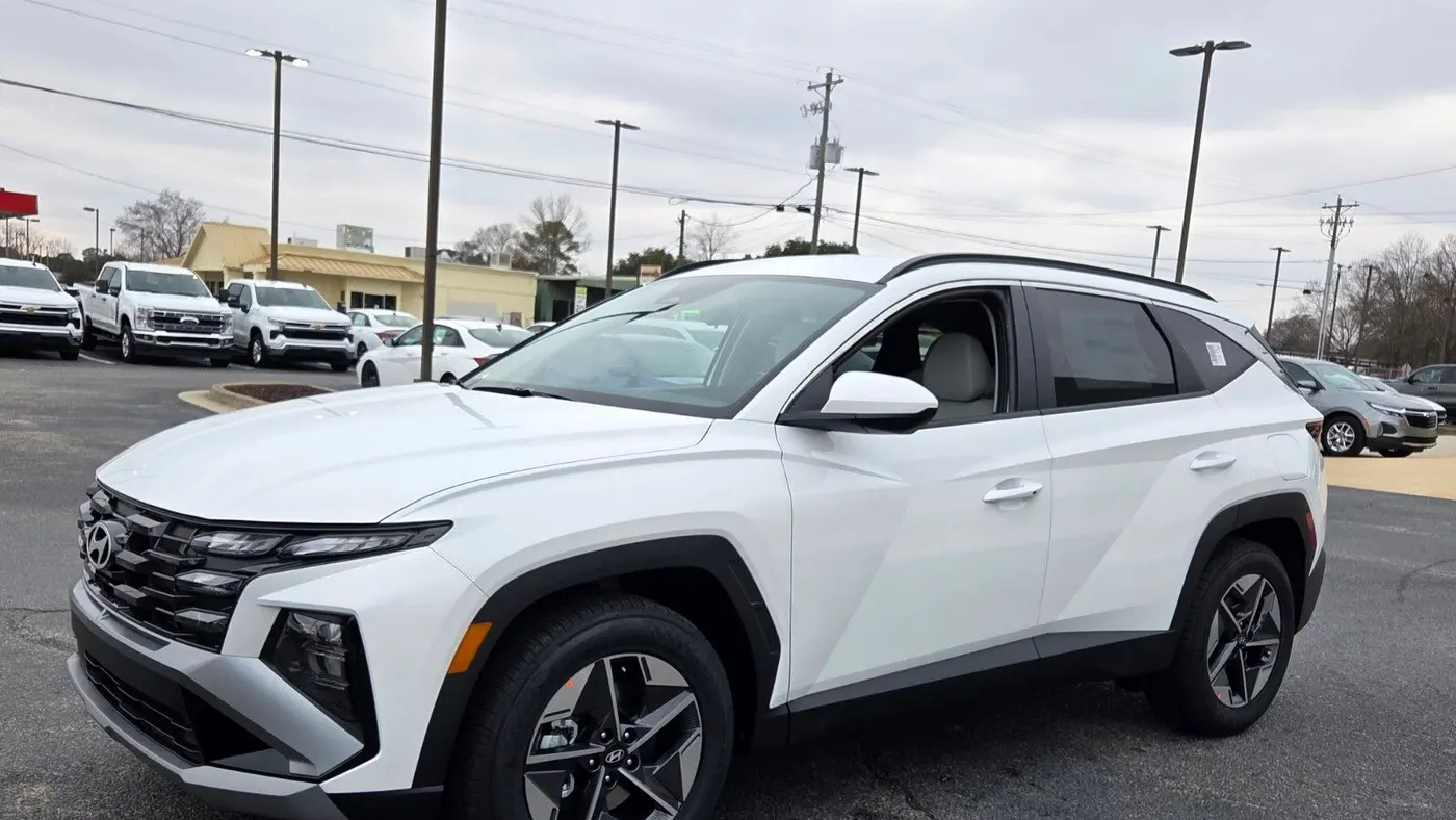 2026 Hyundai TUCSON SEL