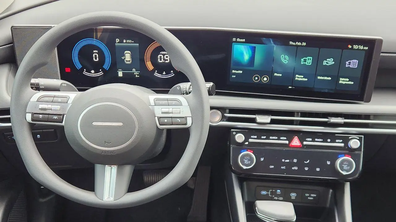 2026 Hyundai TUCSON SEL