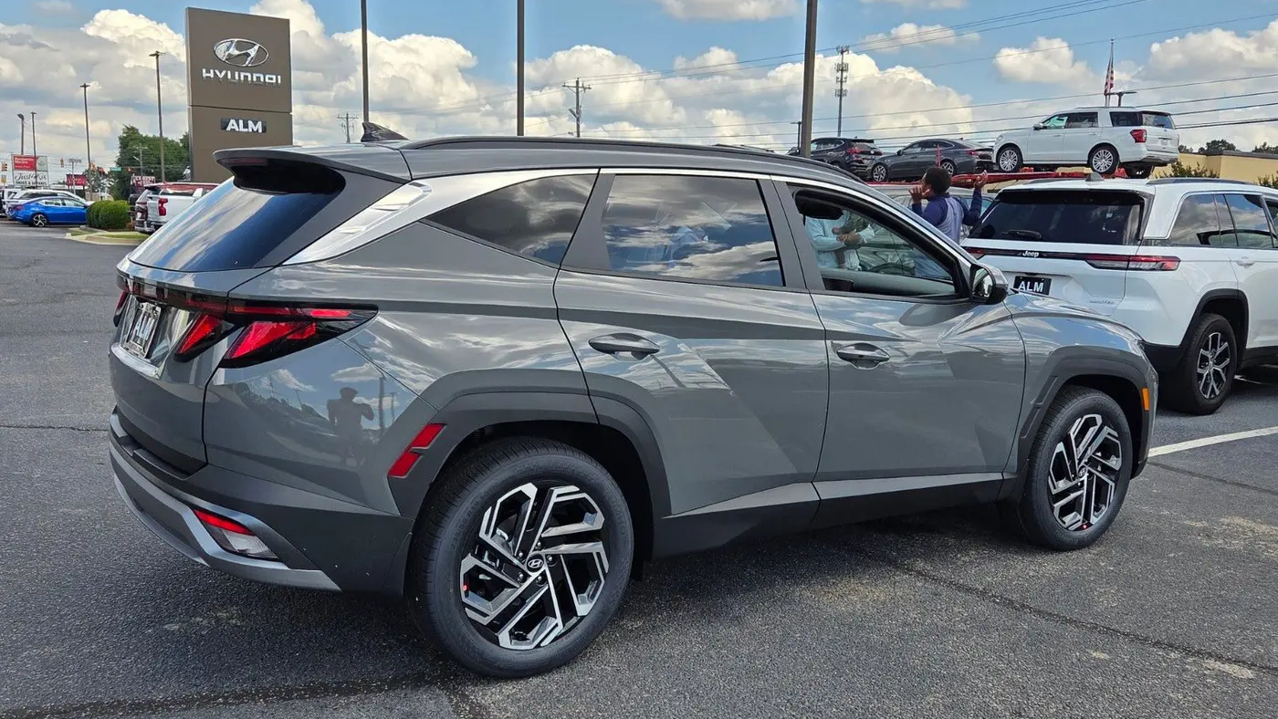 2026 Hyundai TUCSON SEL