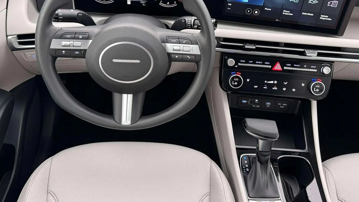 2026 Hyundai TUCSON SEL