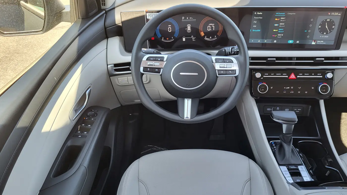 2026 Hyundai TUCSON SEL
