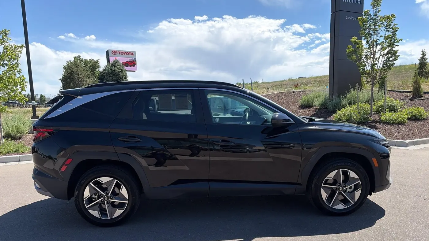 2025 Hyundai TUCSON SEL