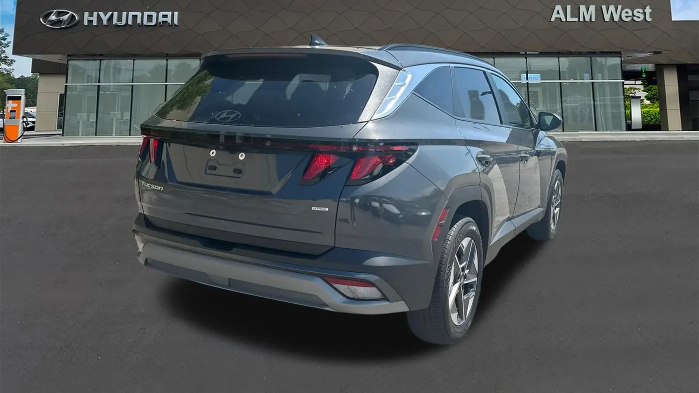 2025 Hyundai TUCSON SEL