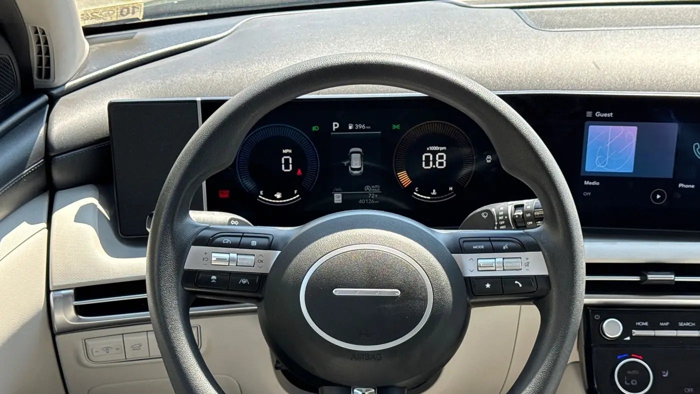 2025 Hyundai TUCSON SEL