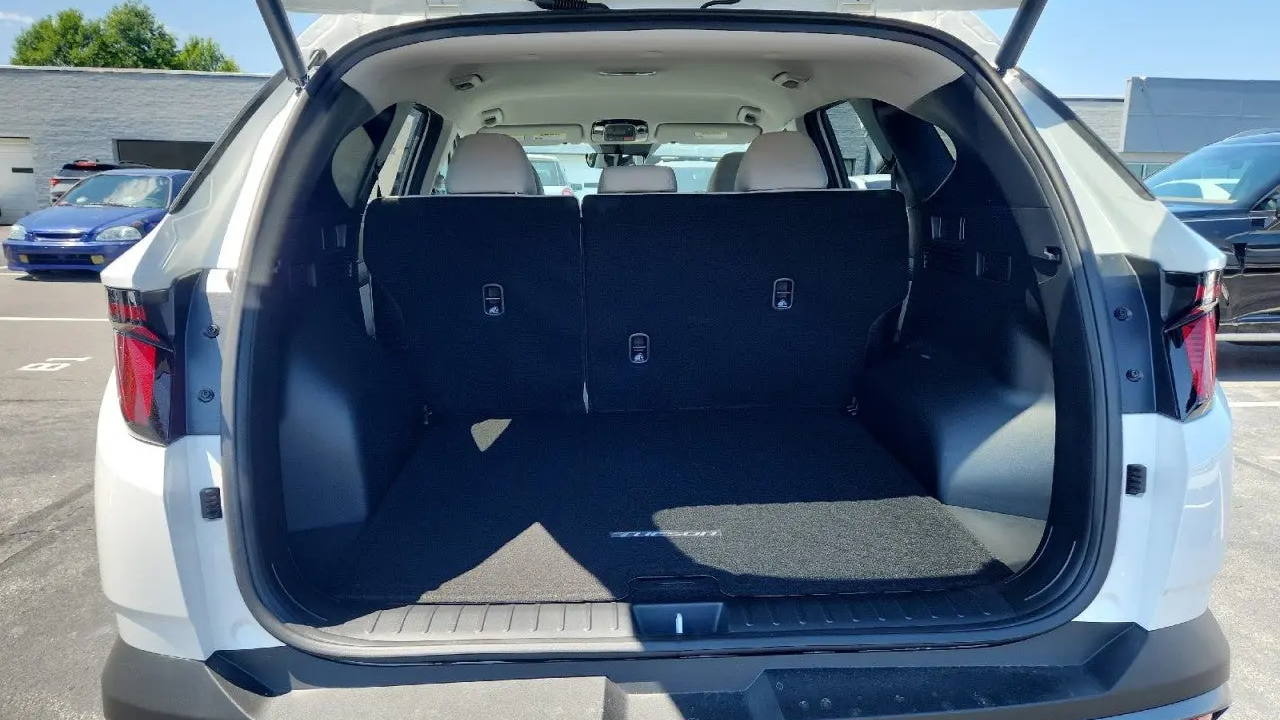 2026 Hyundai TUCSON SEL