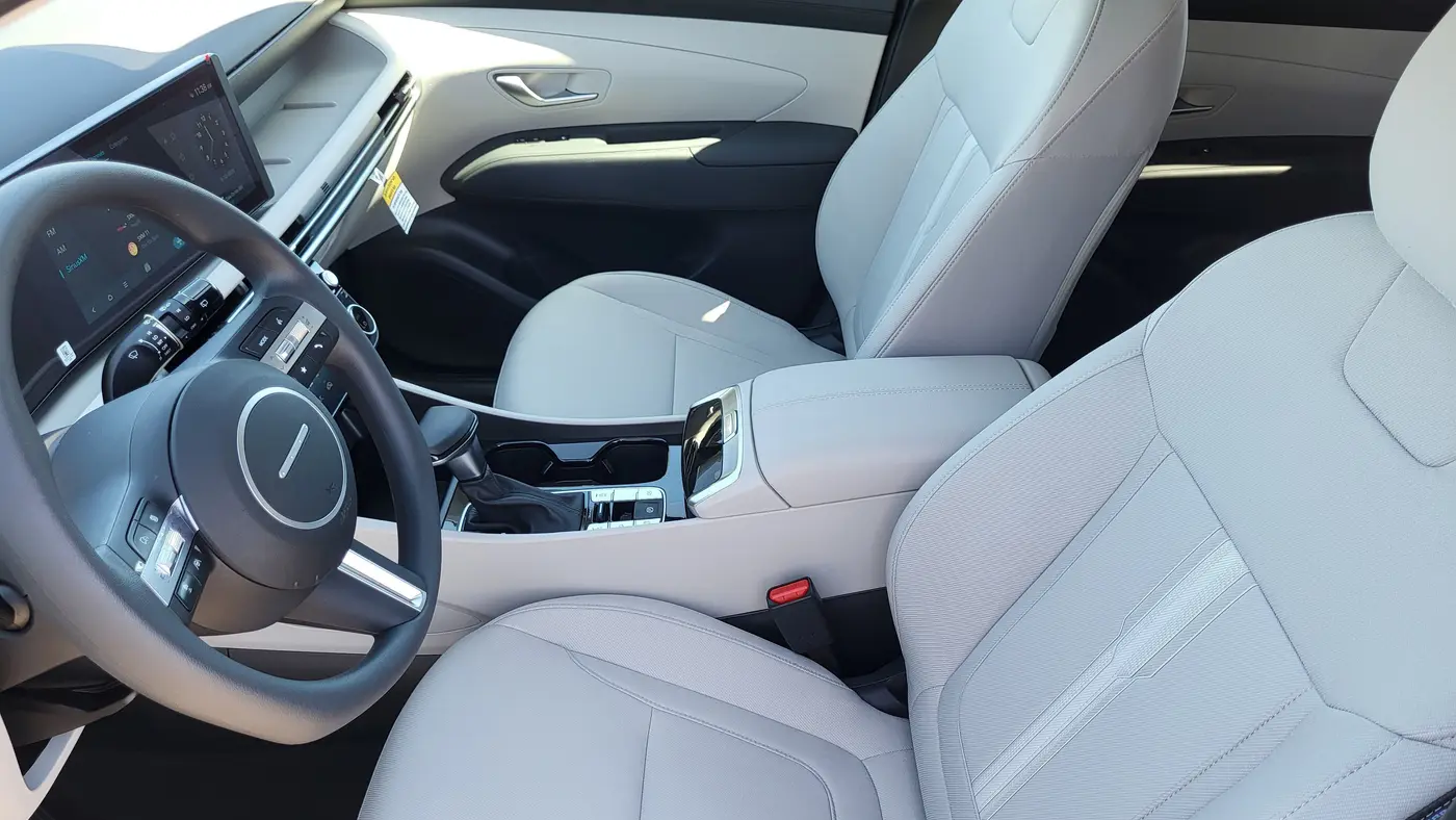 2026 Hyundai TUCSON SEL
