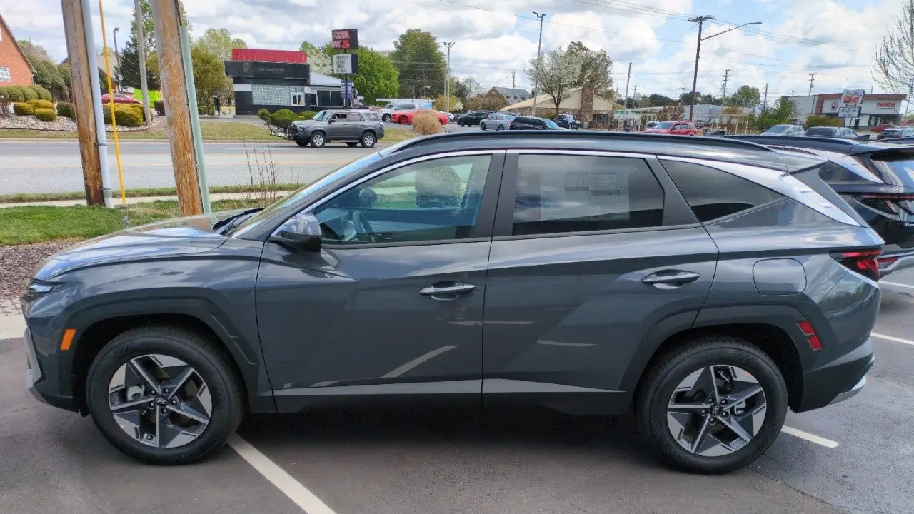 2026 Hyundai TUCSON SEL