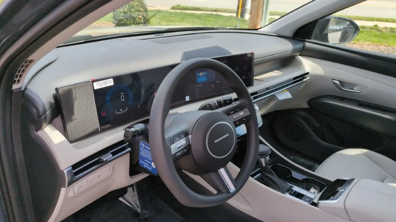 2026 Hyundai TUCSON SEL