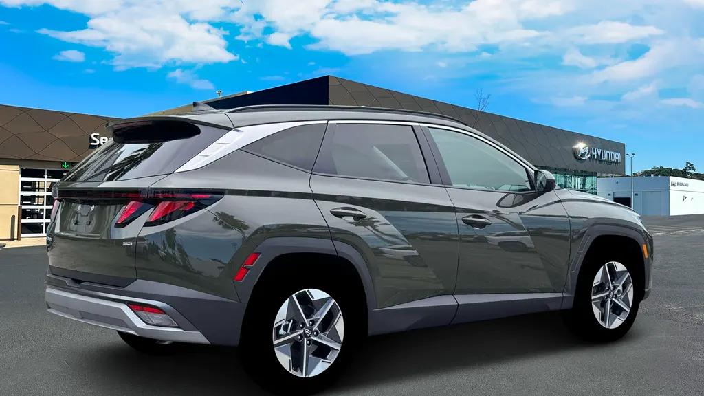 2026 Hyundai TUCSON SEL