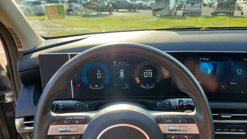 2025 Hyundai TUCSON SEL