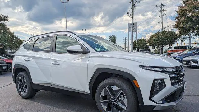 2026 Hyundai TUCSON SEL