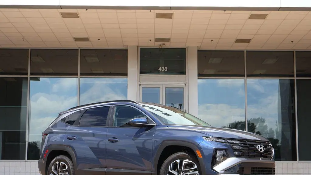 2026 Hyundai TUCSON SEL Plus