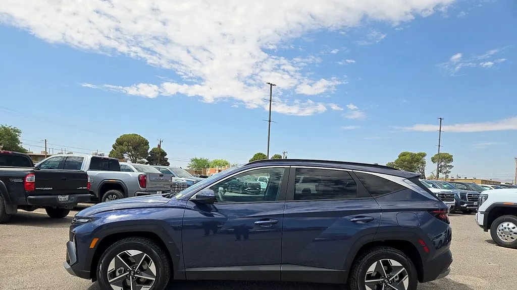 2025 Hyundai TUCSON SEL