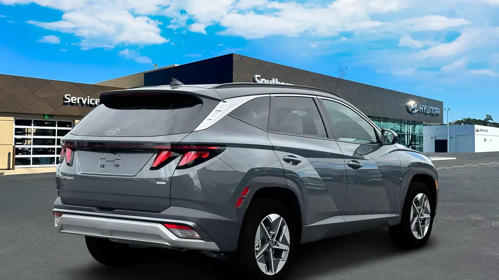 2026 Hyundai TUCSON SEL