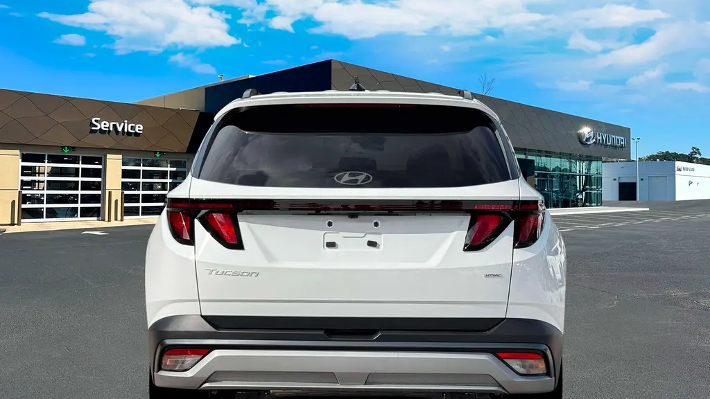 2026 Hyundai TUCSON SEL