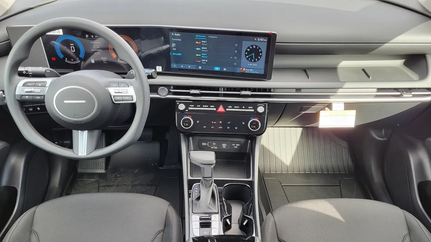 2026 Hyundai TUCSON SEL