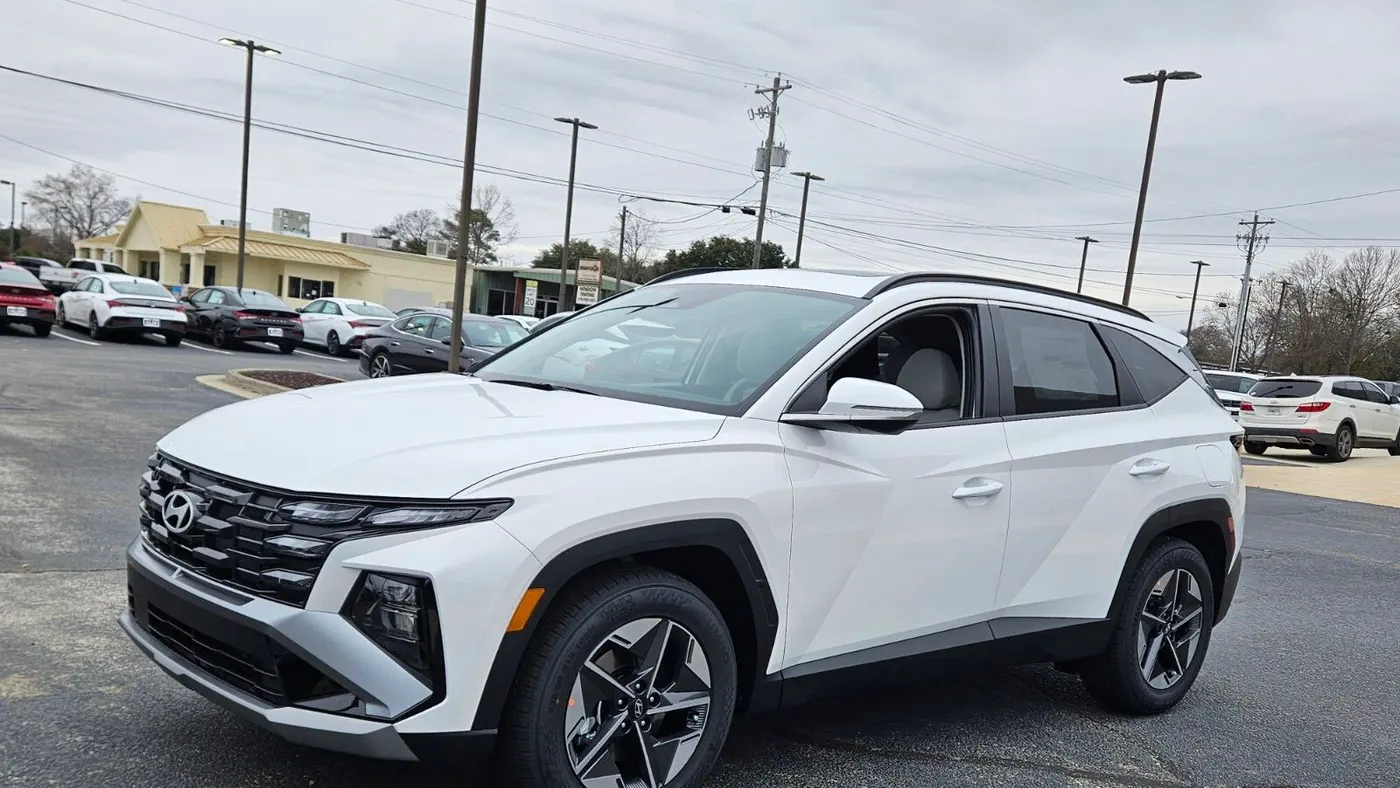 2026 Hyundai TUCSON SEL Premium