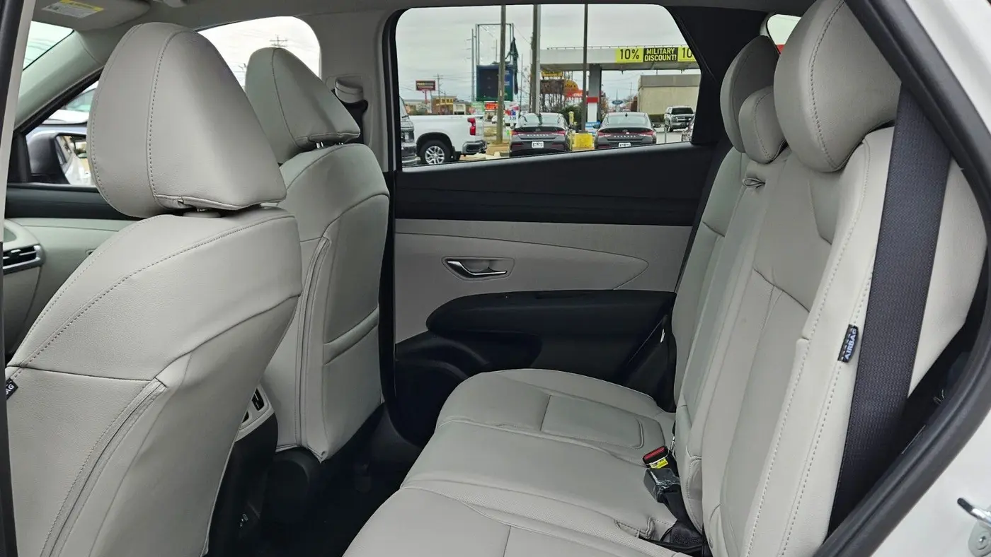 2026 Hyundai TUCSON SEL Premium
