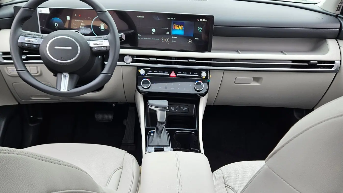 2026 Hyundai TUCSON SEL Premium