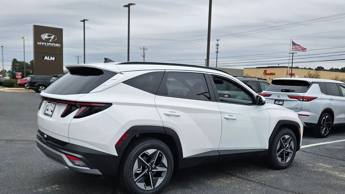 2026 Hyundai TUCSON SEL Premium