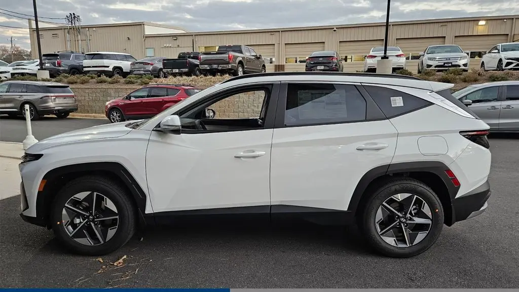 2026 Hyundai TUCSON SEL Premium
