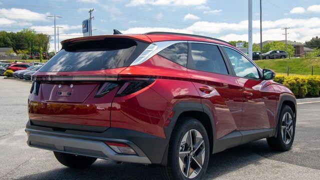 2026 Hyundai TUCSON SEL Premium