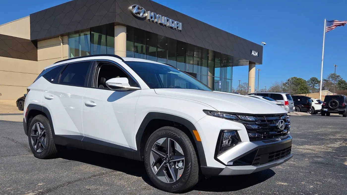 Preowned 2026 Hyundai TUCSON SEL Premium for Sale