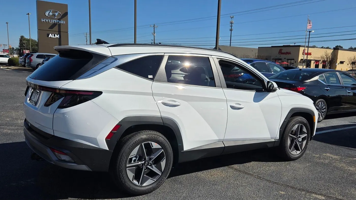 2026 Hyundai TUCSON SEL Premium