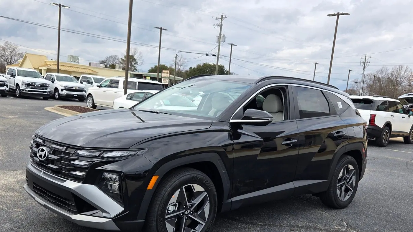 2026 Hyundai TUCSON SEL Premium