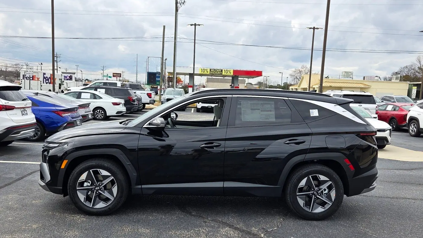 2026 Hyundai TUCSON SEL Premium