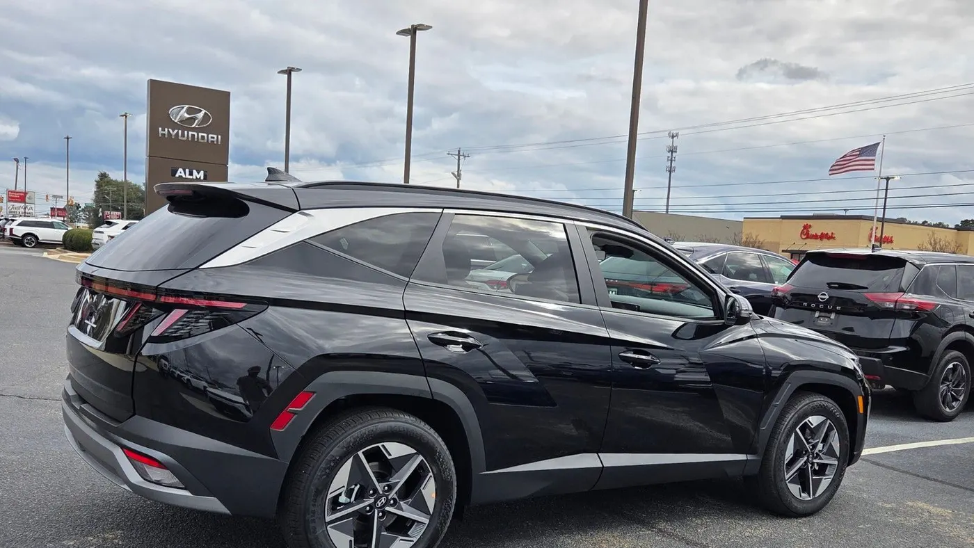 2026 Hyundai TUCSON SEL Premium