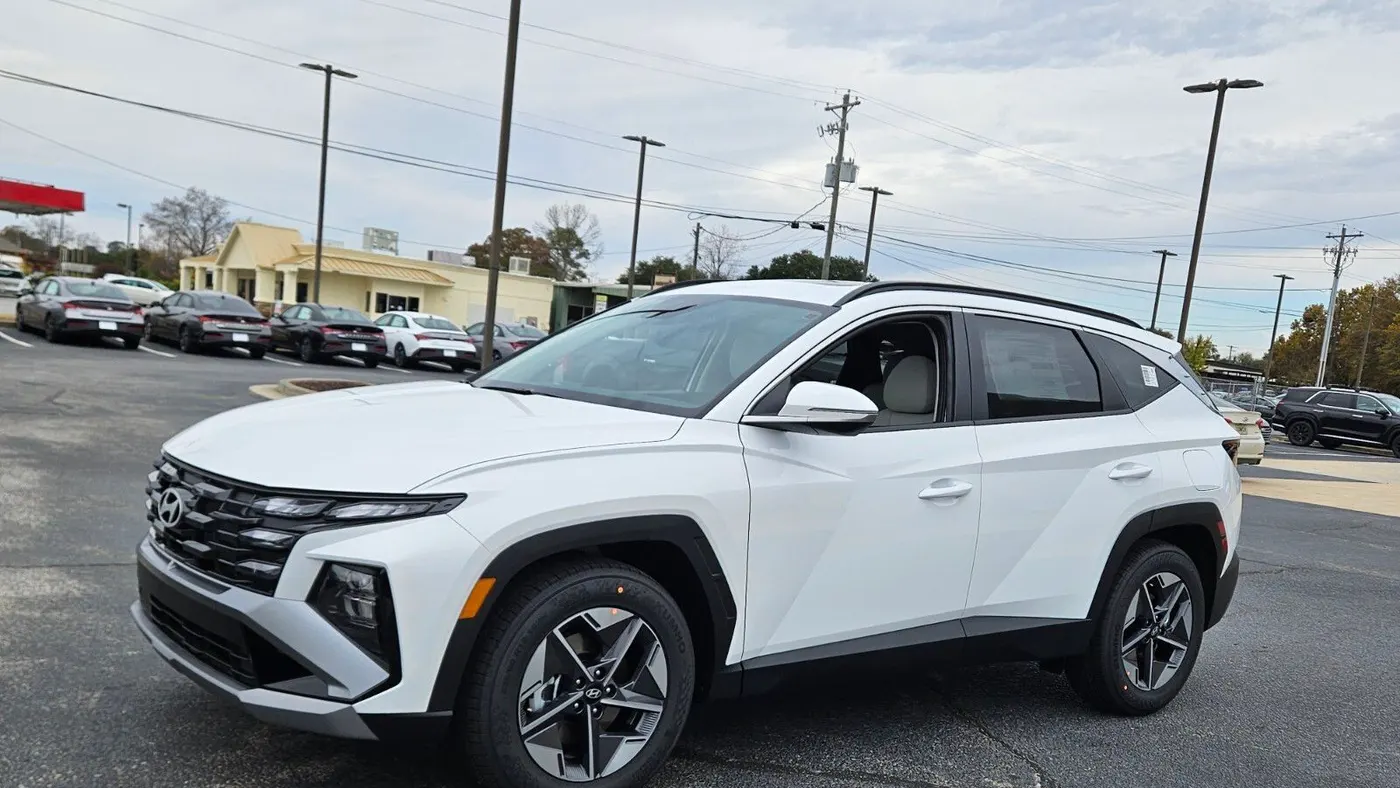 2026 Hyundai TUCSON SEL Premium